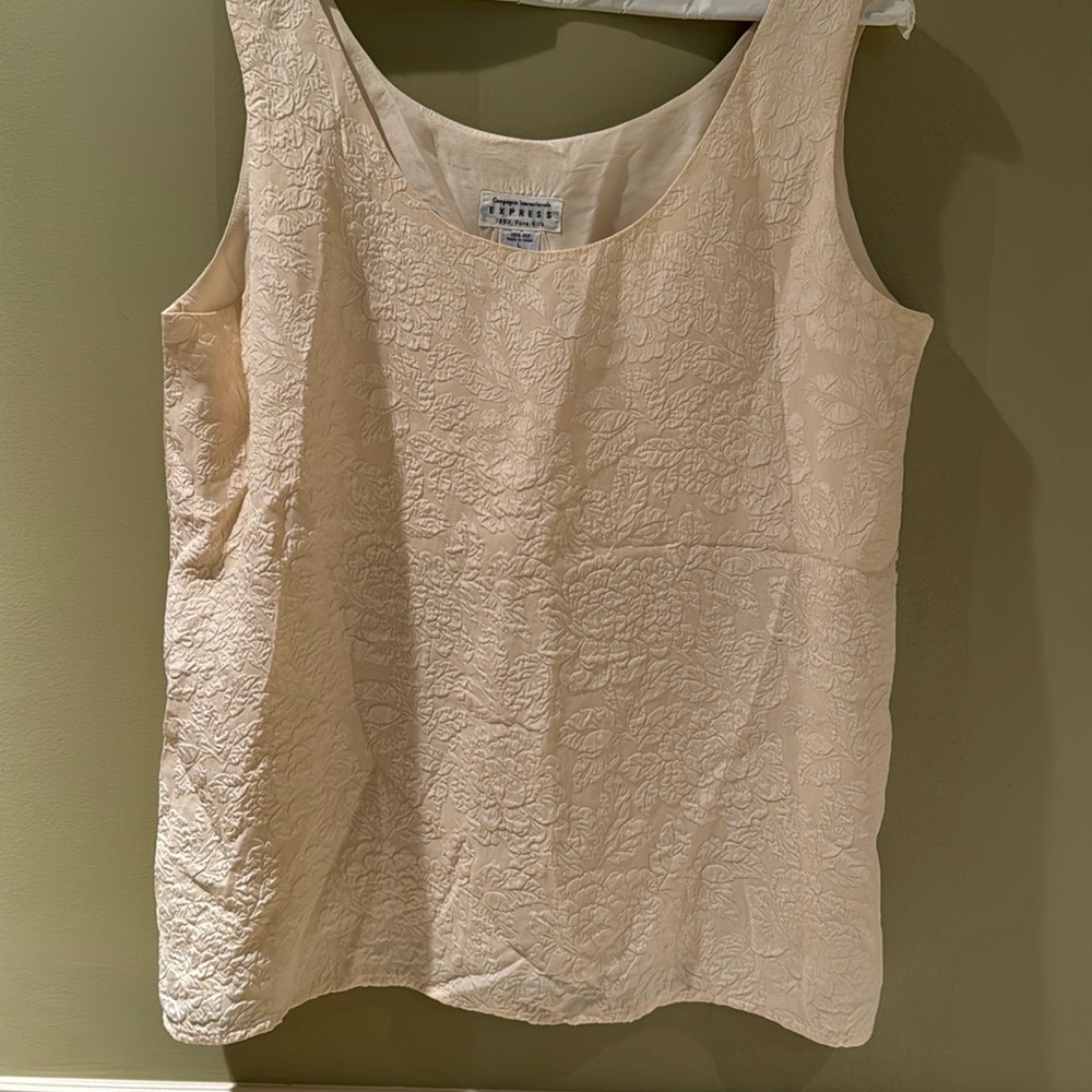 Woman’s express 100% silk size large tank top